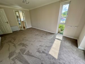 Lounge- click for photo gallery